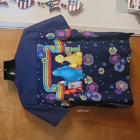 NWT Sesame Street Tooniforms Scrub Top 2XL - Picture 4 of 7
